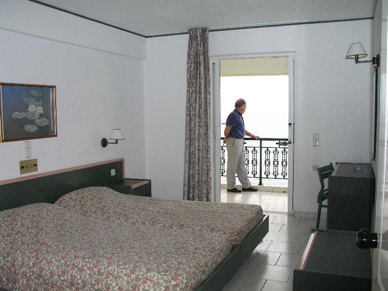 Porto Iliessa Hotel Argassi Exterior photo